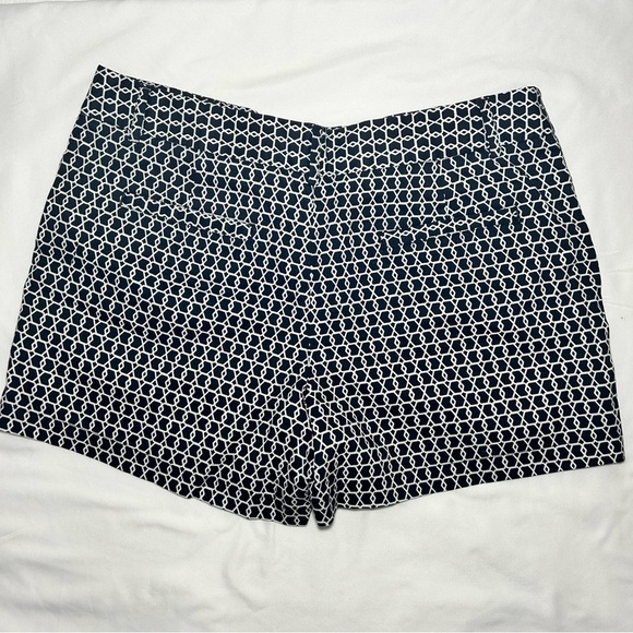 Jones New York Size 12 Printed Shorts - Picture 2 of 10